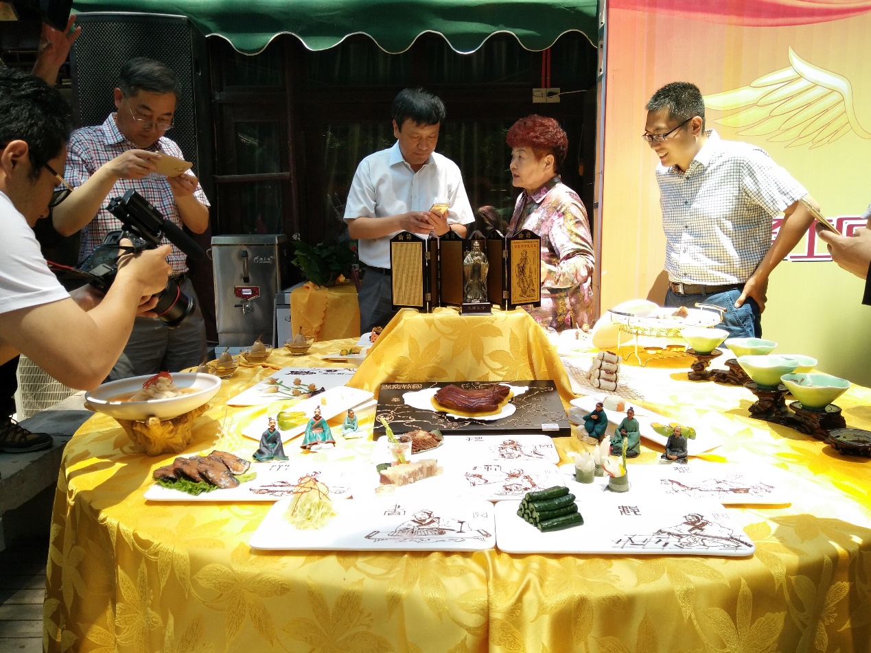 “十艺济南 文化泉城”中华鲁菜厨艺展示活动在济南举行
