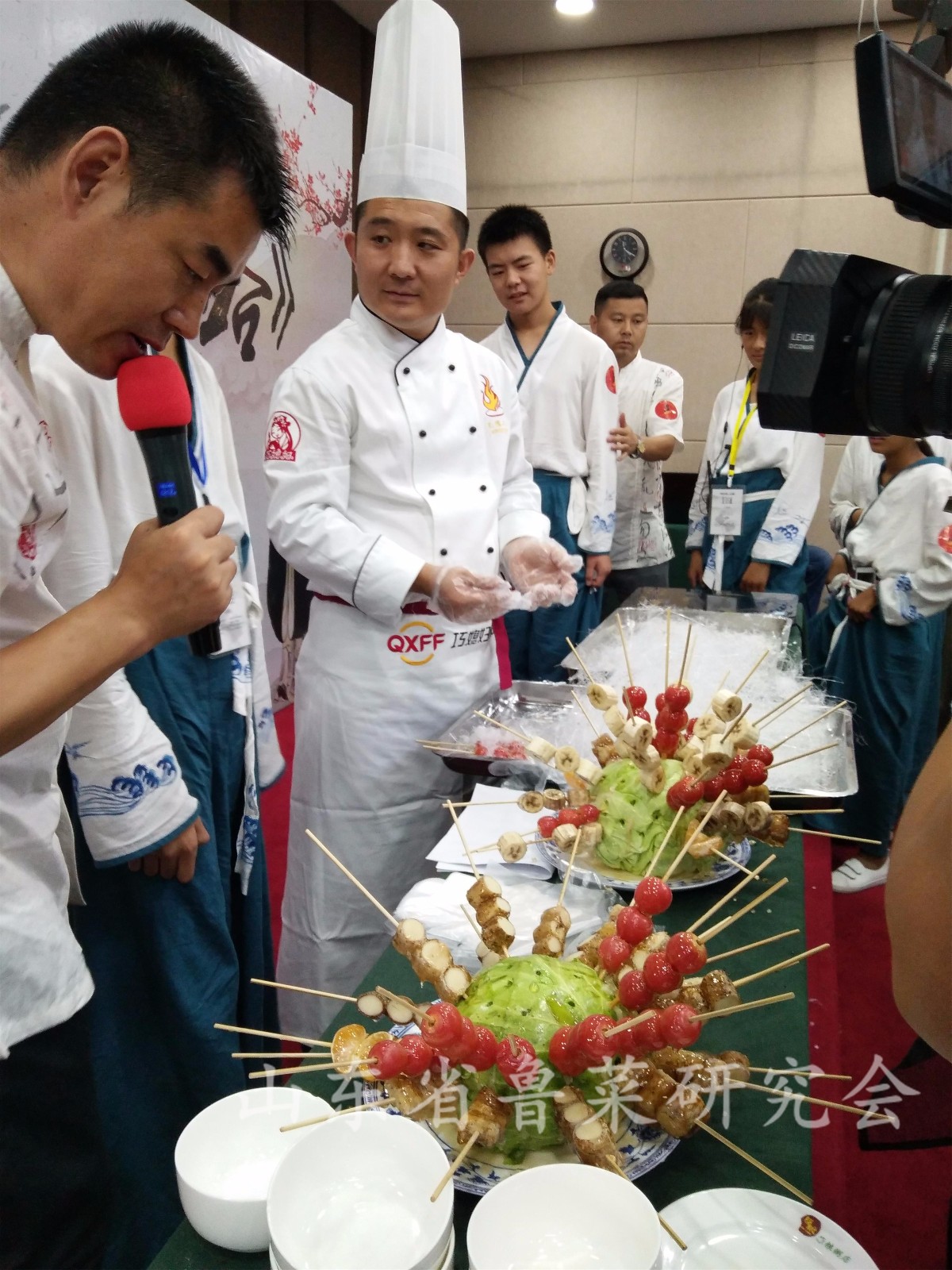 弘扬“孔子饮食文化”传承烹饪技艺 “《我的伟人之路》——给父母的一道菜活动”在济南举行